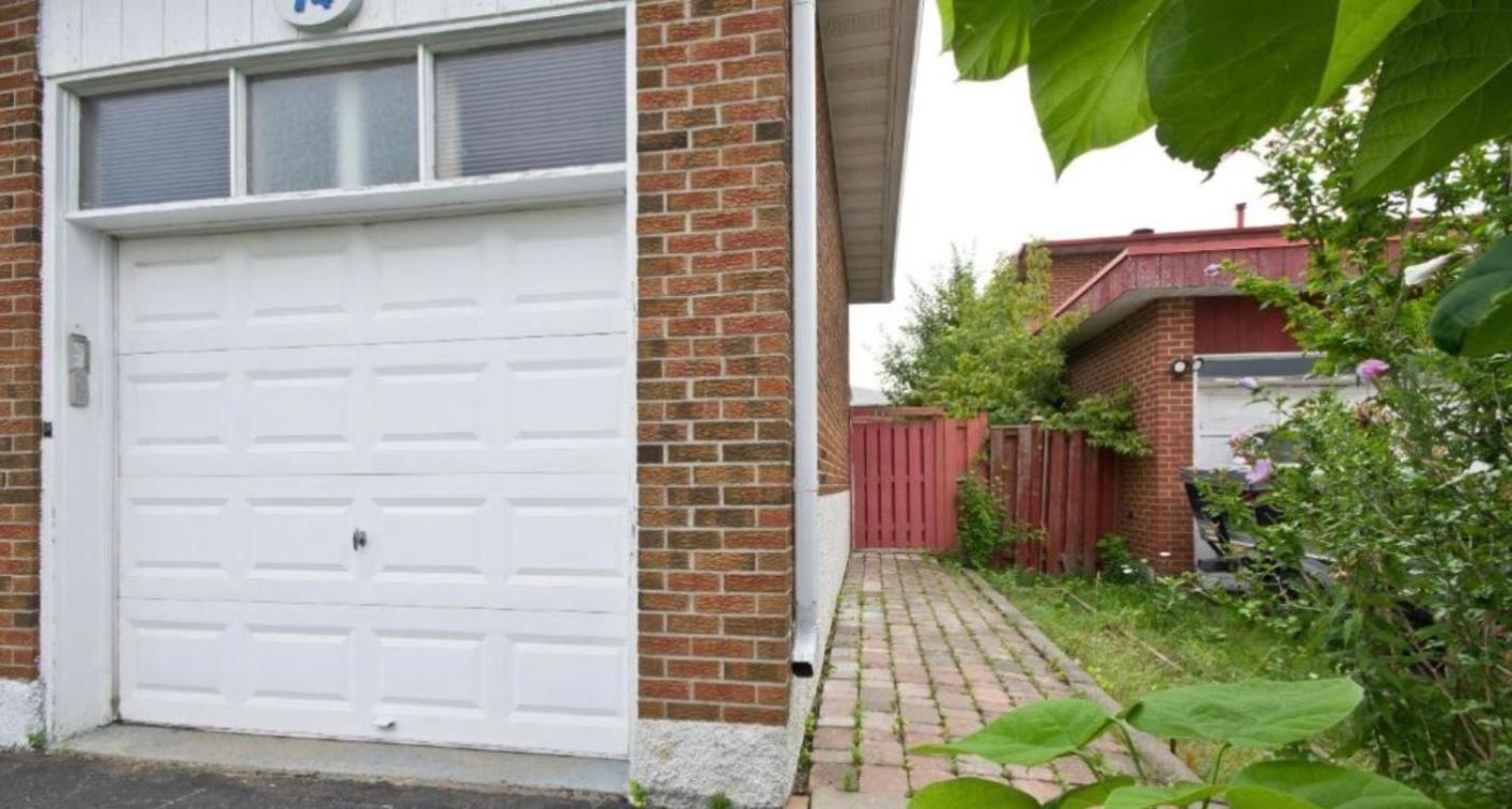 Private House Bed & Breakfast Markham Bagian luar foto