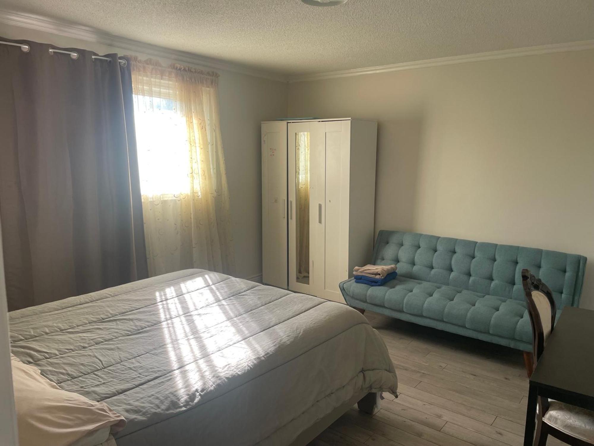Private House Bed & Breakfast Markham Bagian luar foto